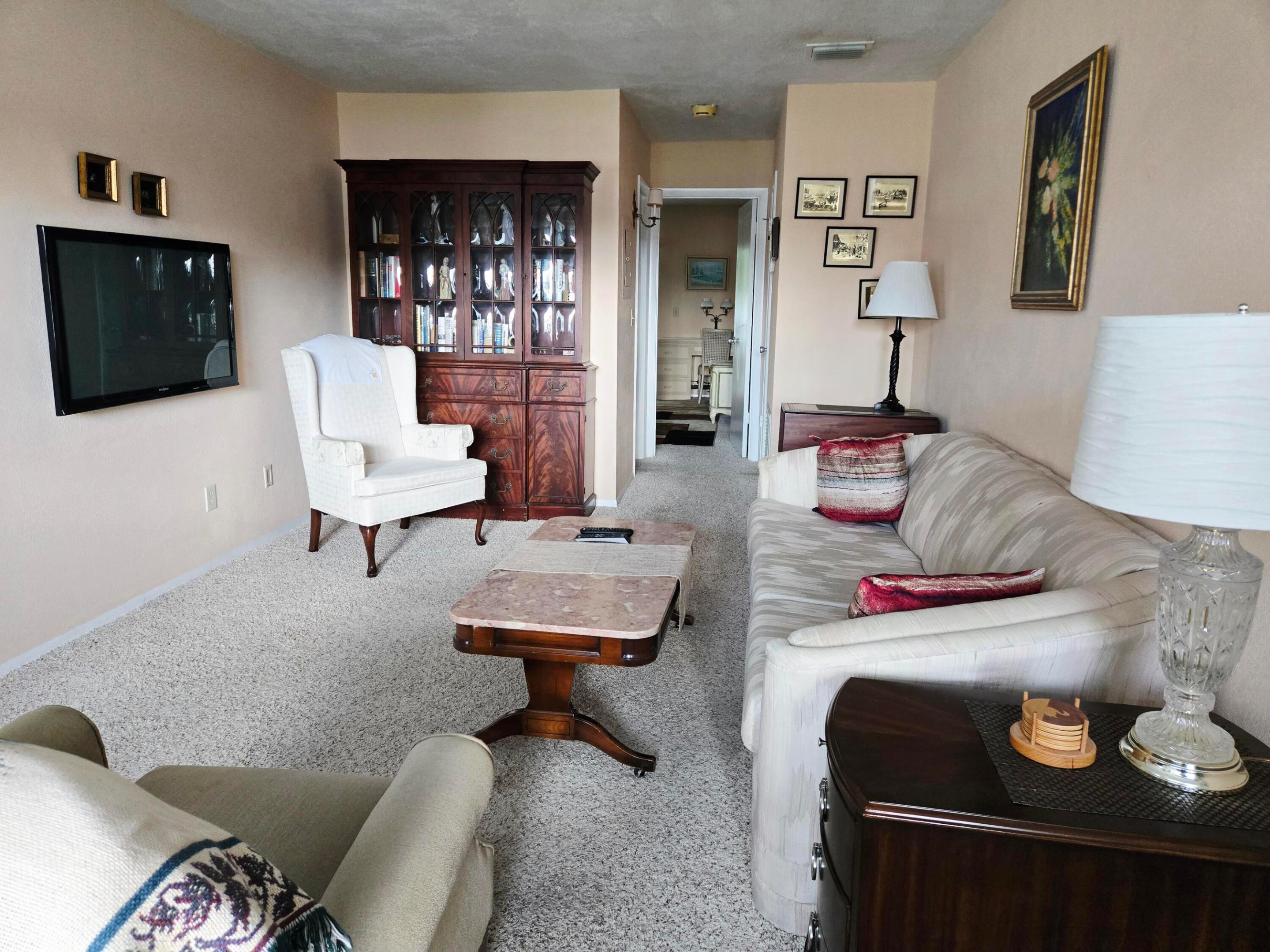 1225 Nw 21st Street 2010 Property Photo 3