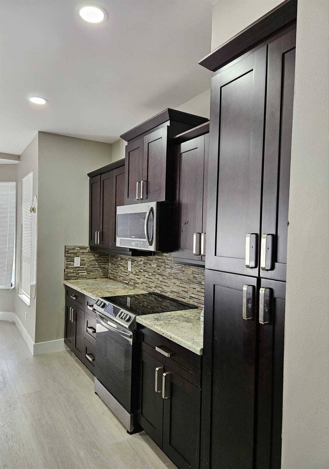 7861 Manor Forest Lane Property Photo 8