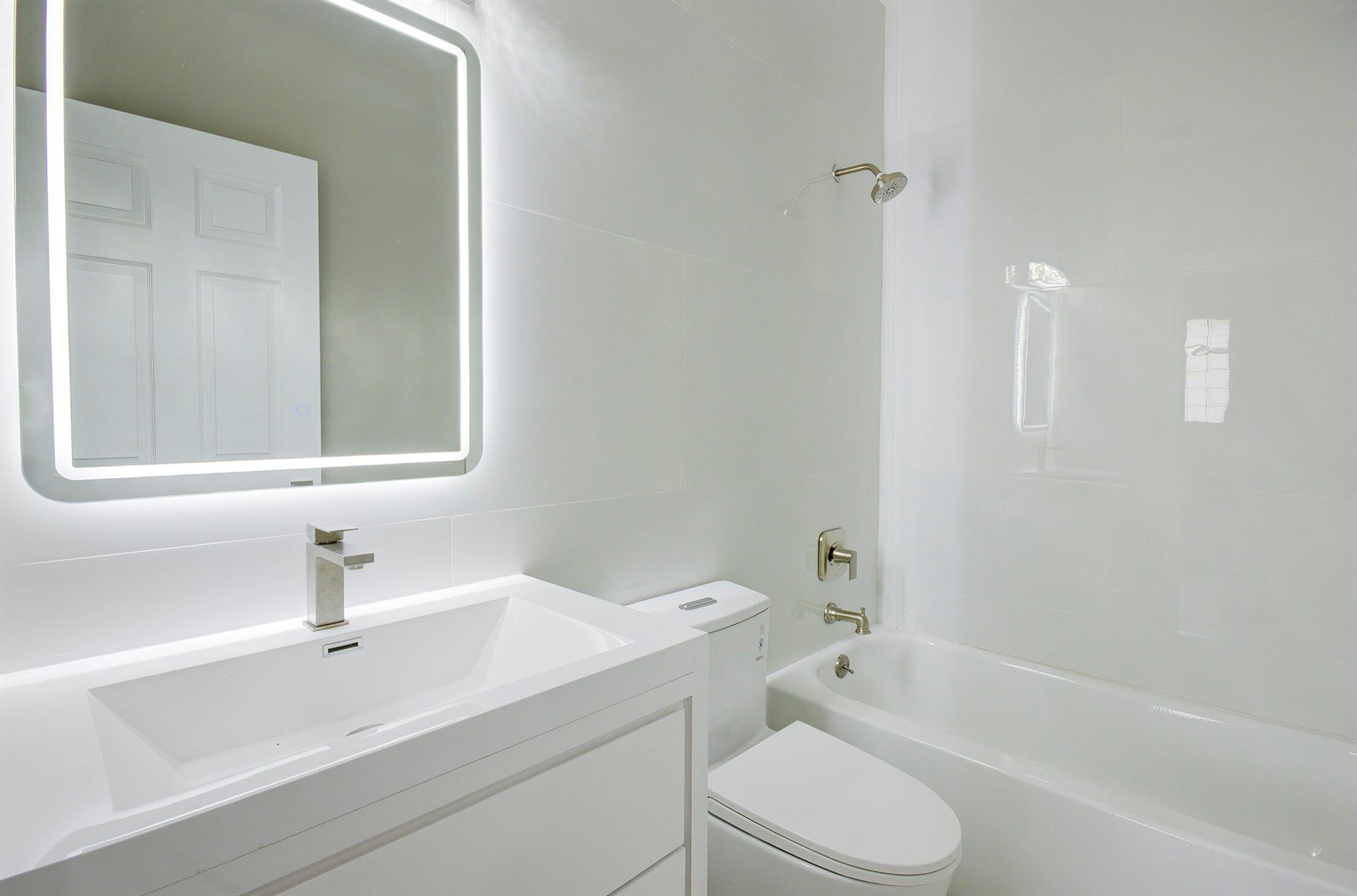 7861 Manor Forest Lane Property Photo 18