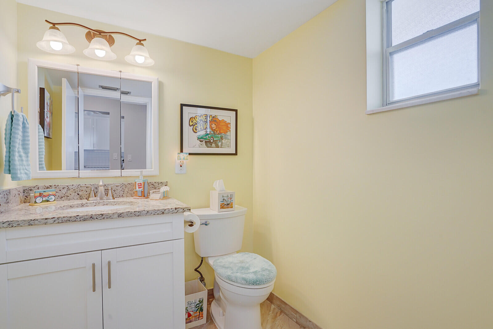 2724 N Garden Drive 302 Property Photo 7