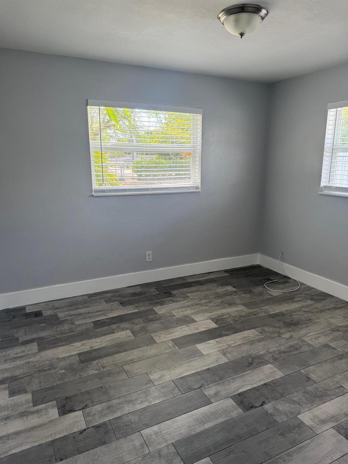 1721-1725 Sw 11 Court Property Photo 4