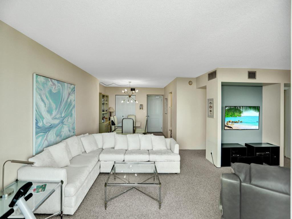 100 Bayview Drive 1125 Property Photo 18