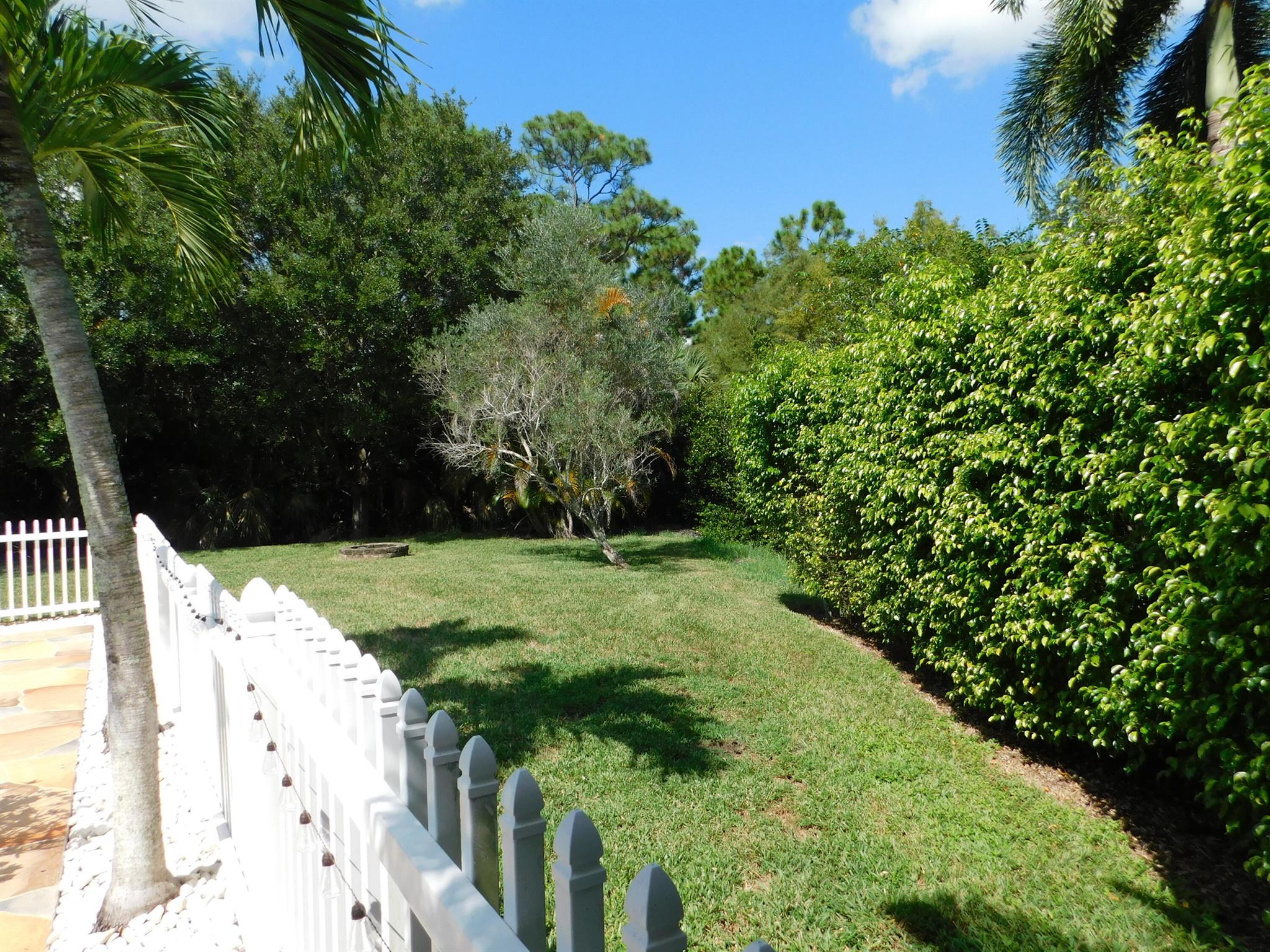 8617 White Cay Property Photo 42
