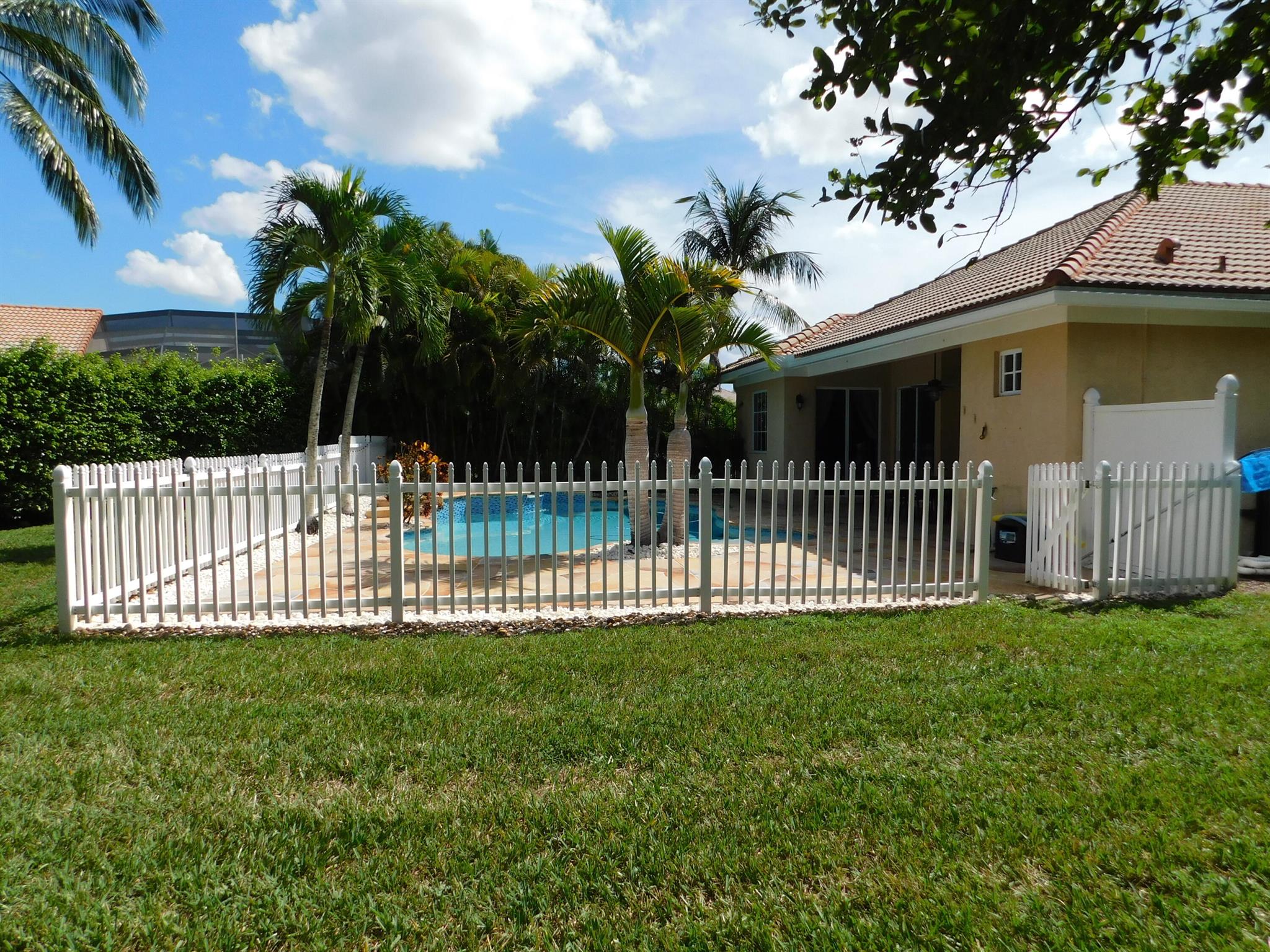 8617 White Cay Property Photo 44