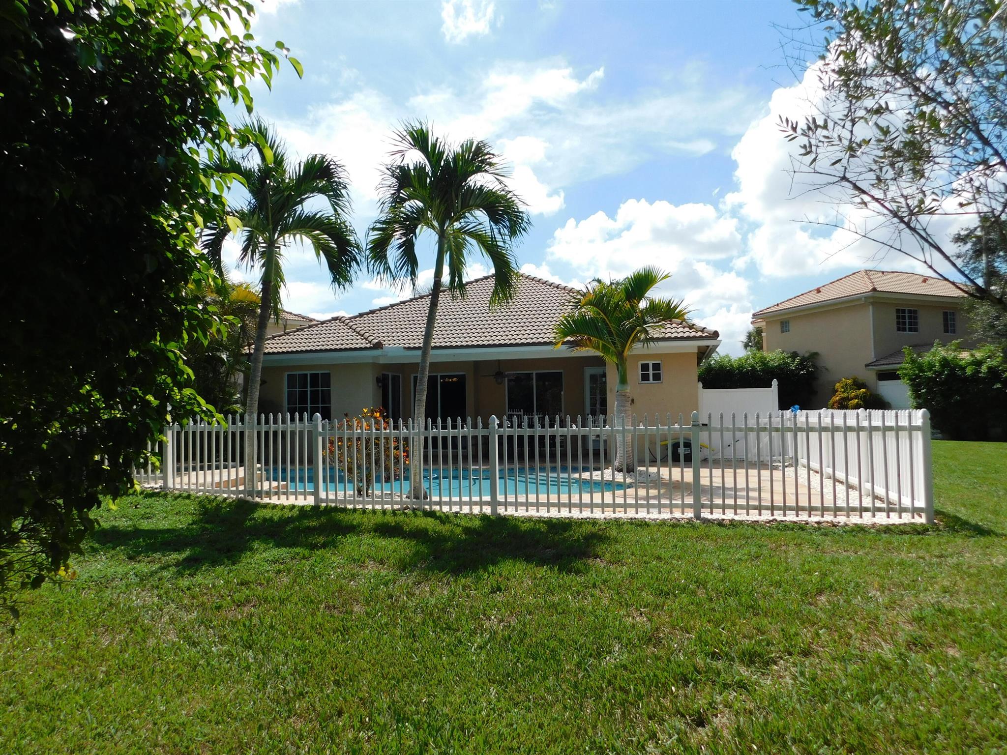 8617 White Cay Property Photo 45