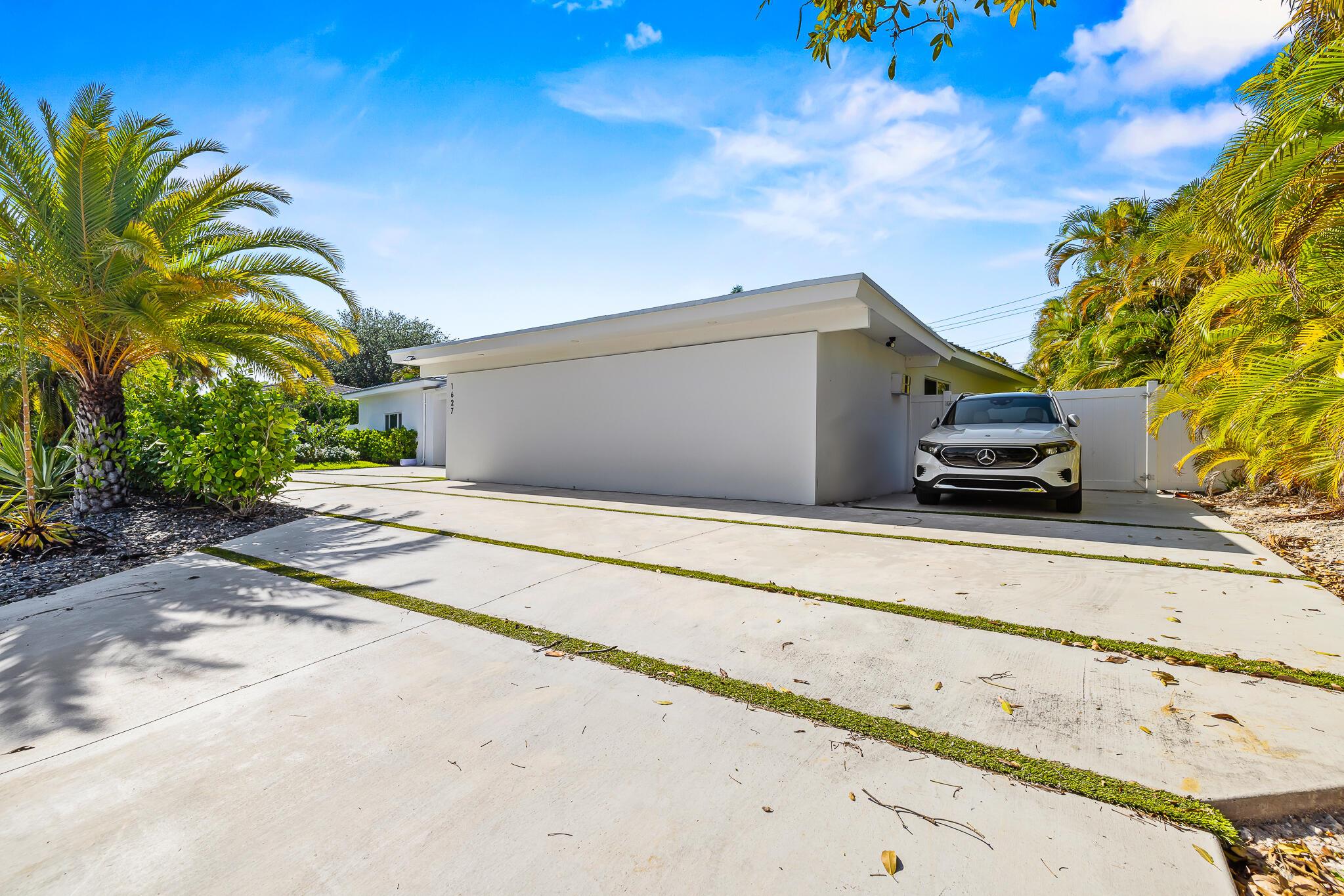1627 Seabreeze Boulevard Property Photo 39