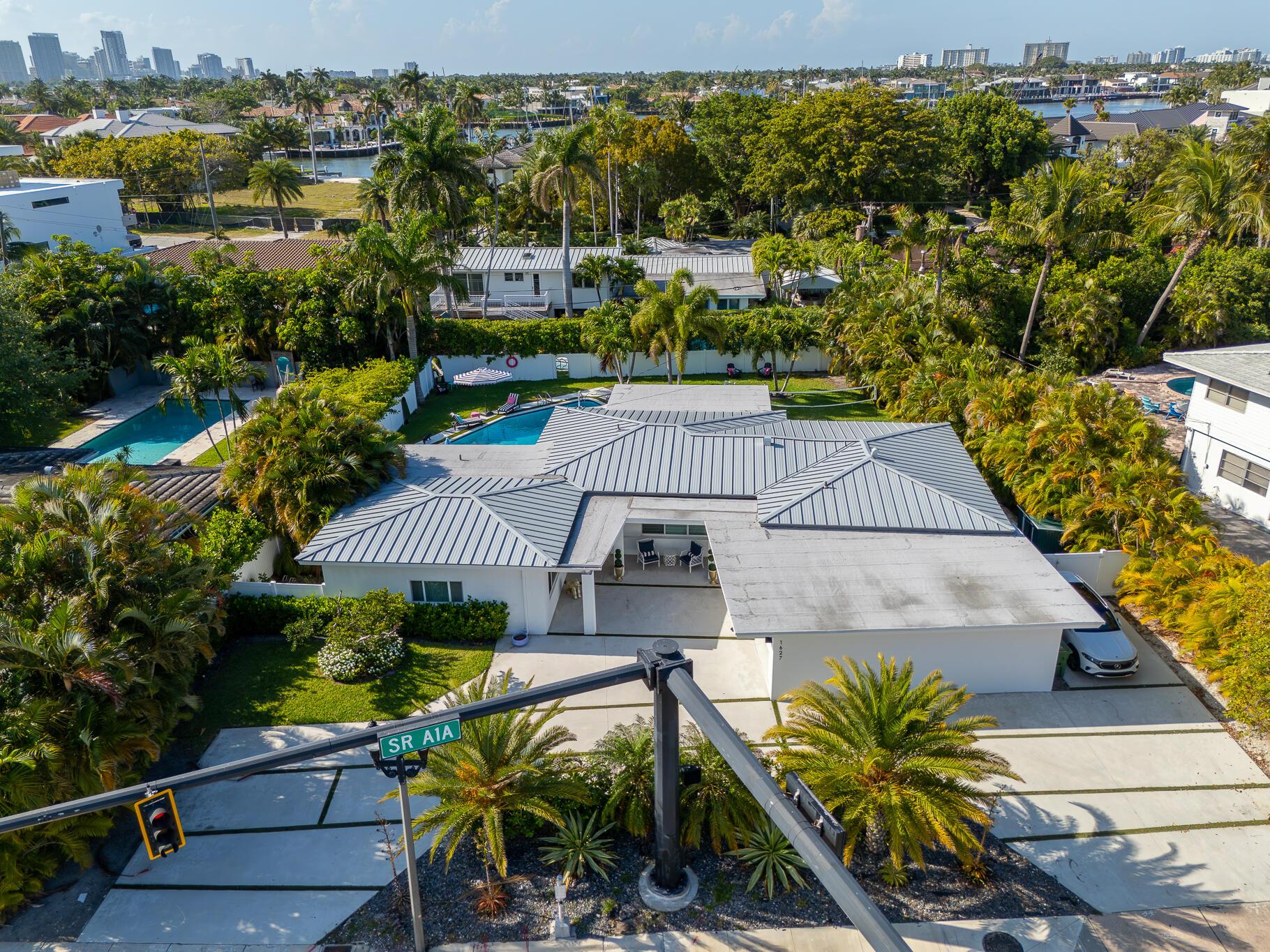 1627 Seabreeze Boulevard Property Photo 45