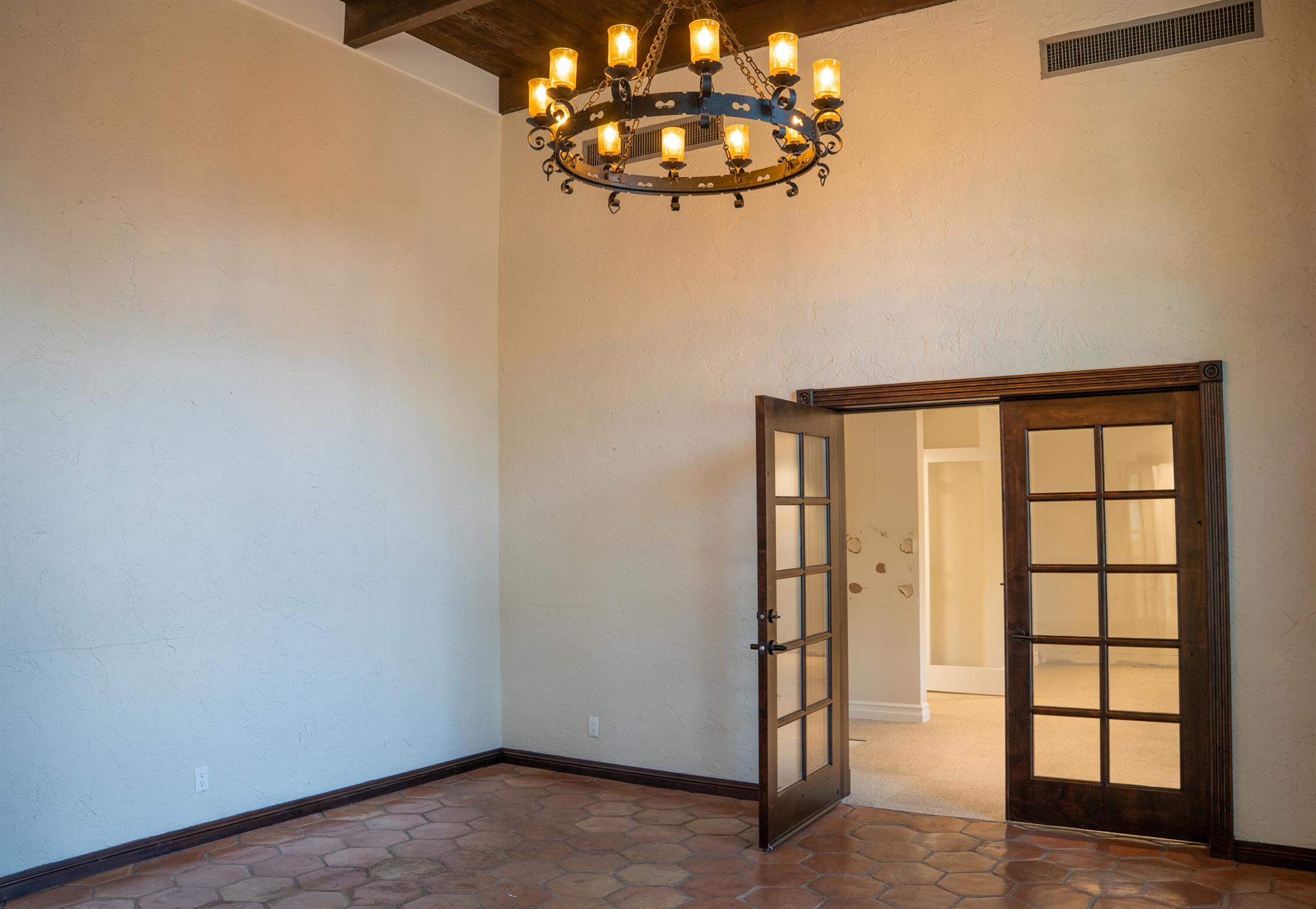 201 Arkona Court Property Photo 3