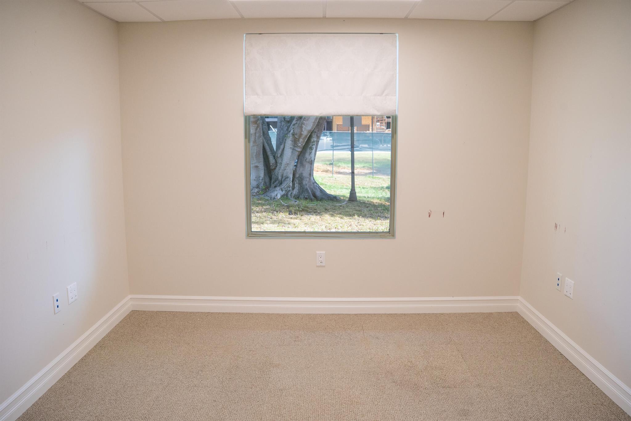 201 Arkona Court Property Photo 5