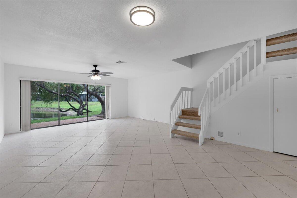 4718 NW 82nd Avenue 1706