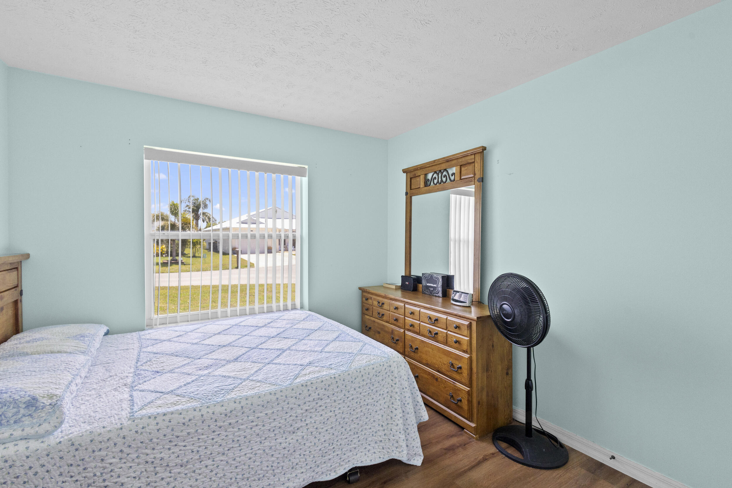 6527 Alheli Property Photo 16