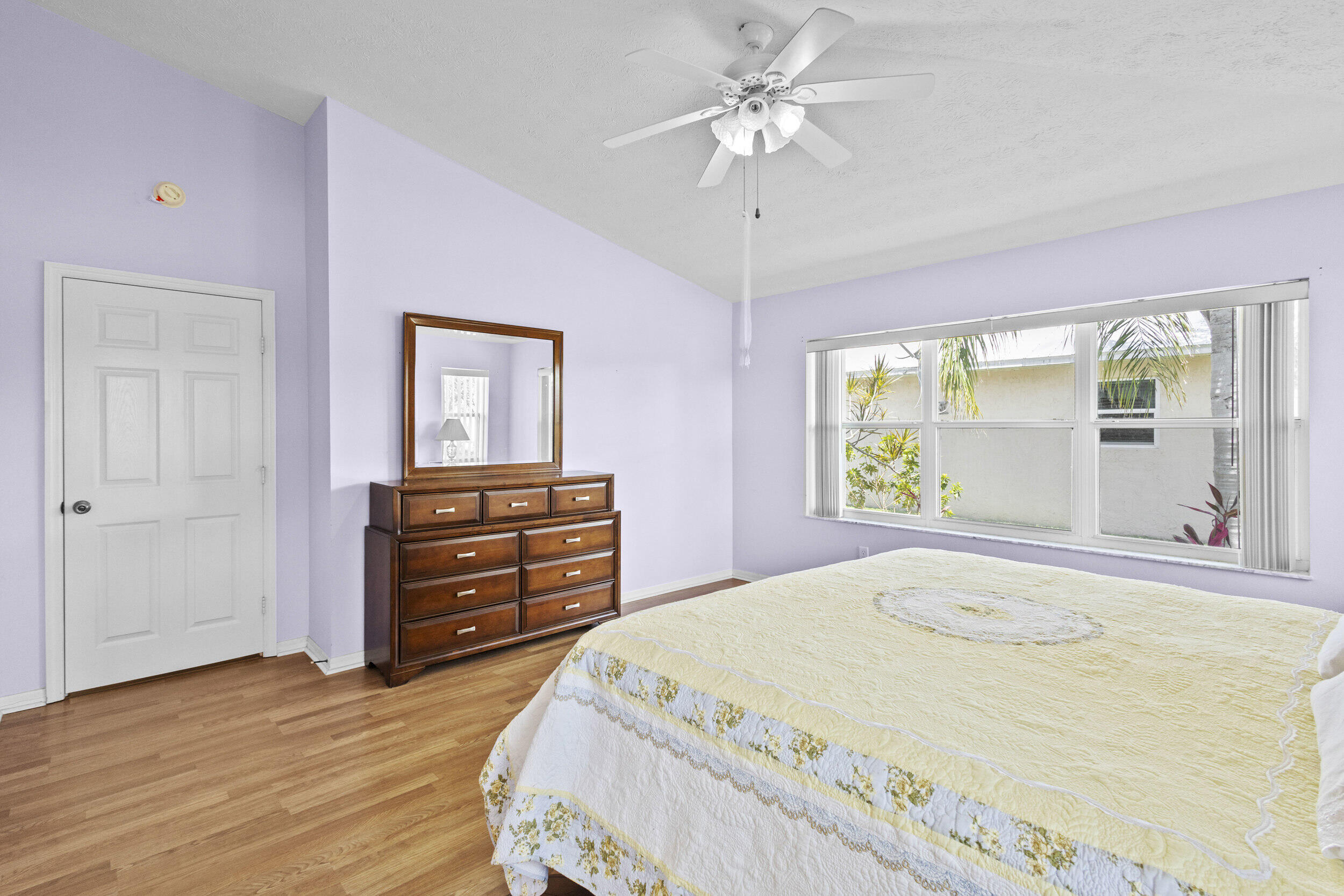 6527 Alheli Property Photo 23