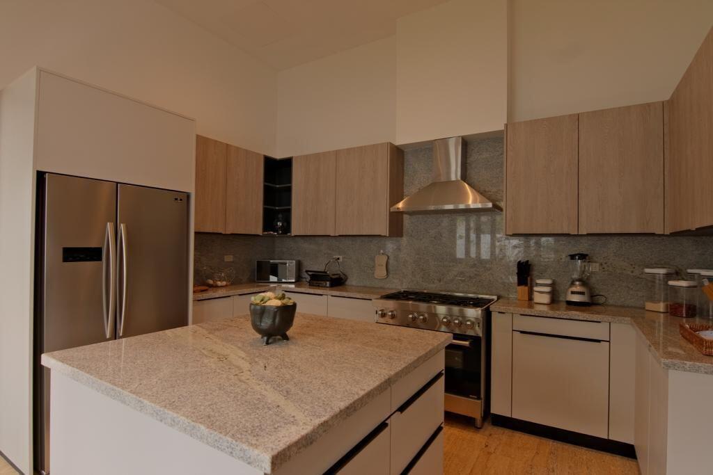 72 00 Property Photo 14