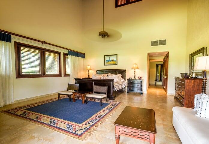 20 00 Property Photo 14
