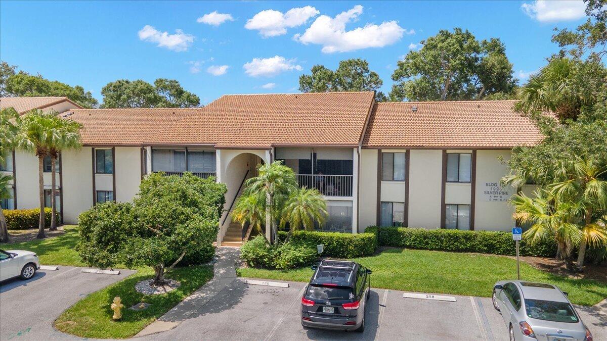 1995 SW Silver Pine Way Bldg 119 H1