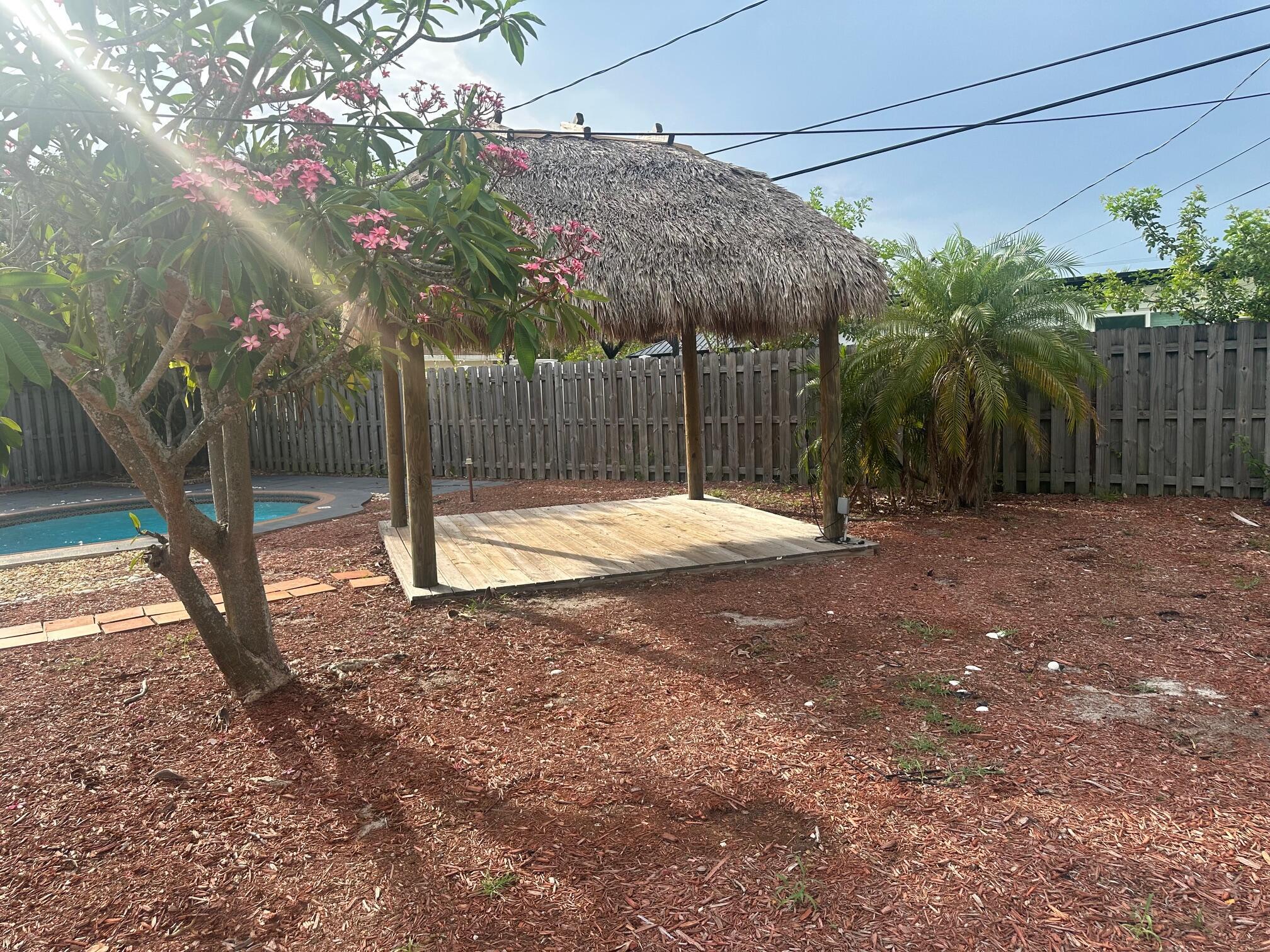 2281 Sw 15th Street Property Photo 3