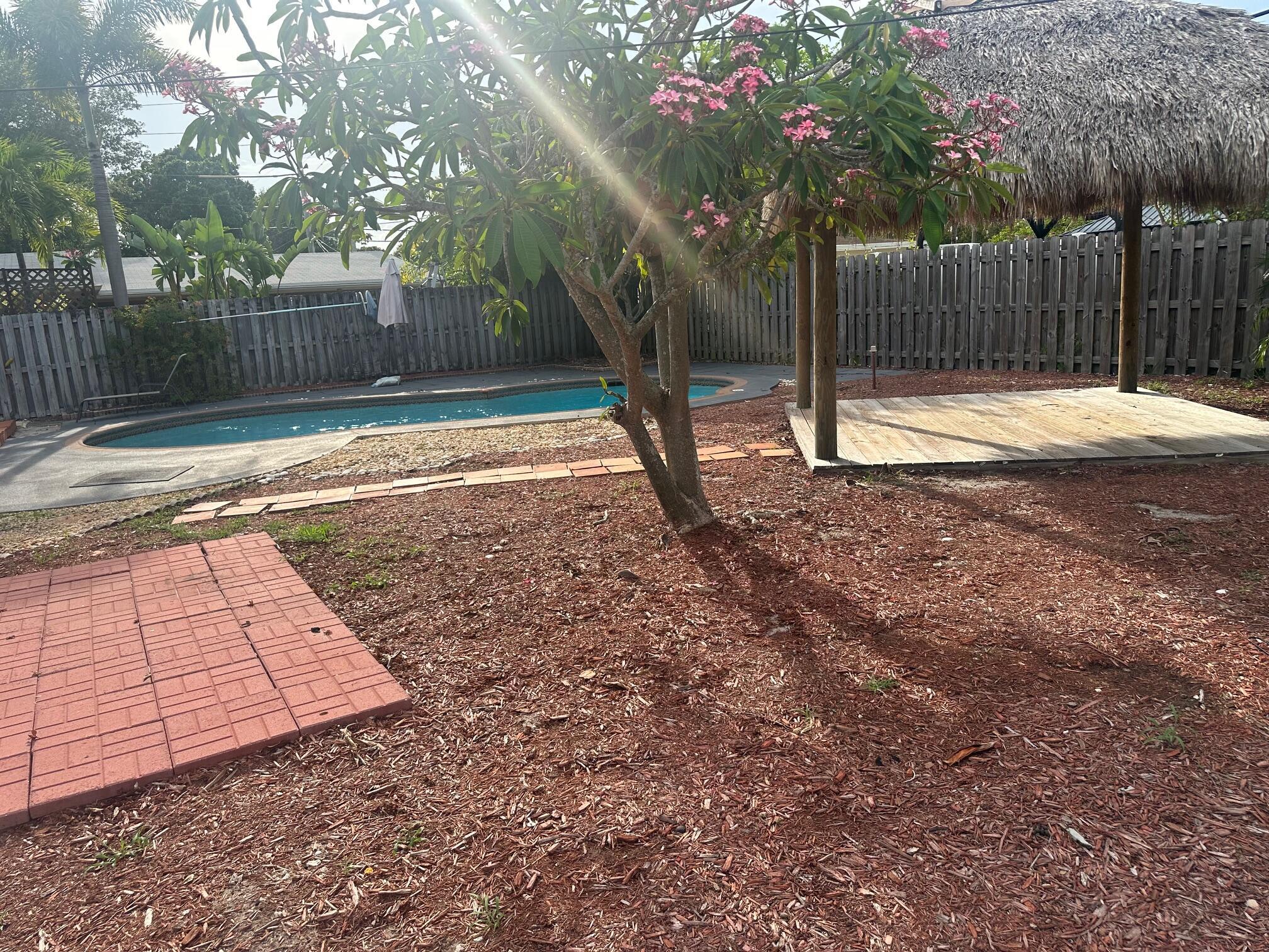 2281 Sw 15th Street Property Photo 4