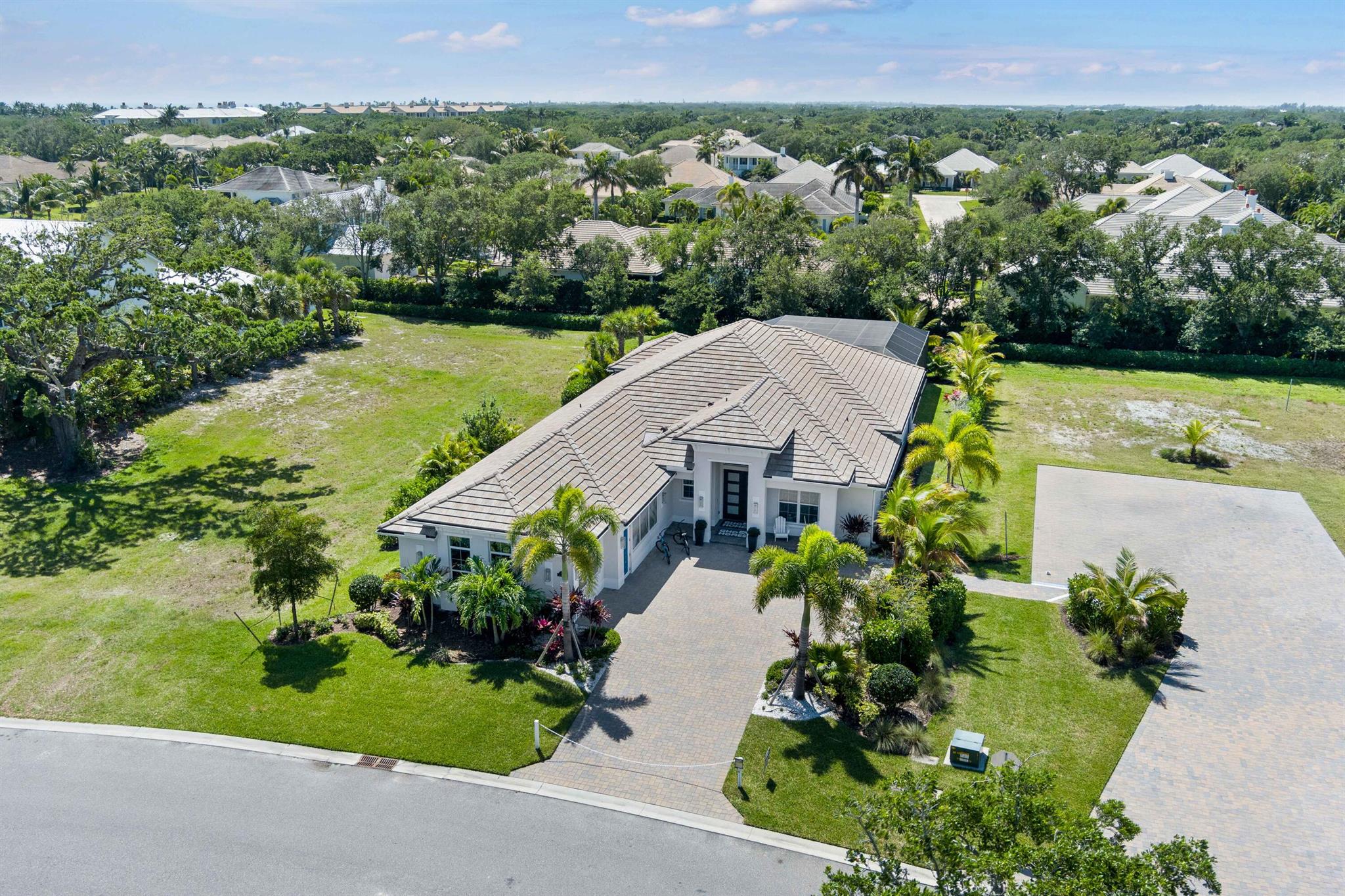 103 Strand Drive Property Photo 1