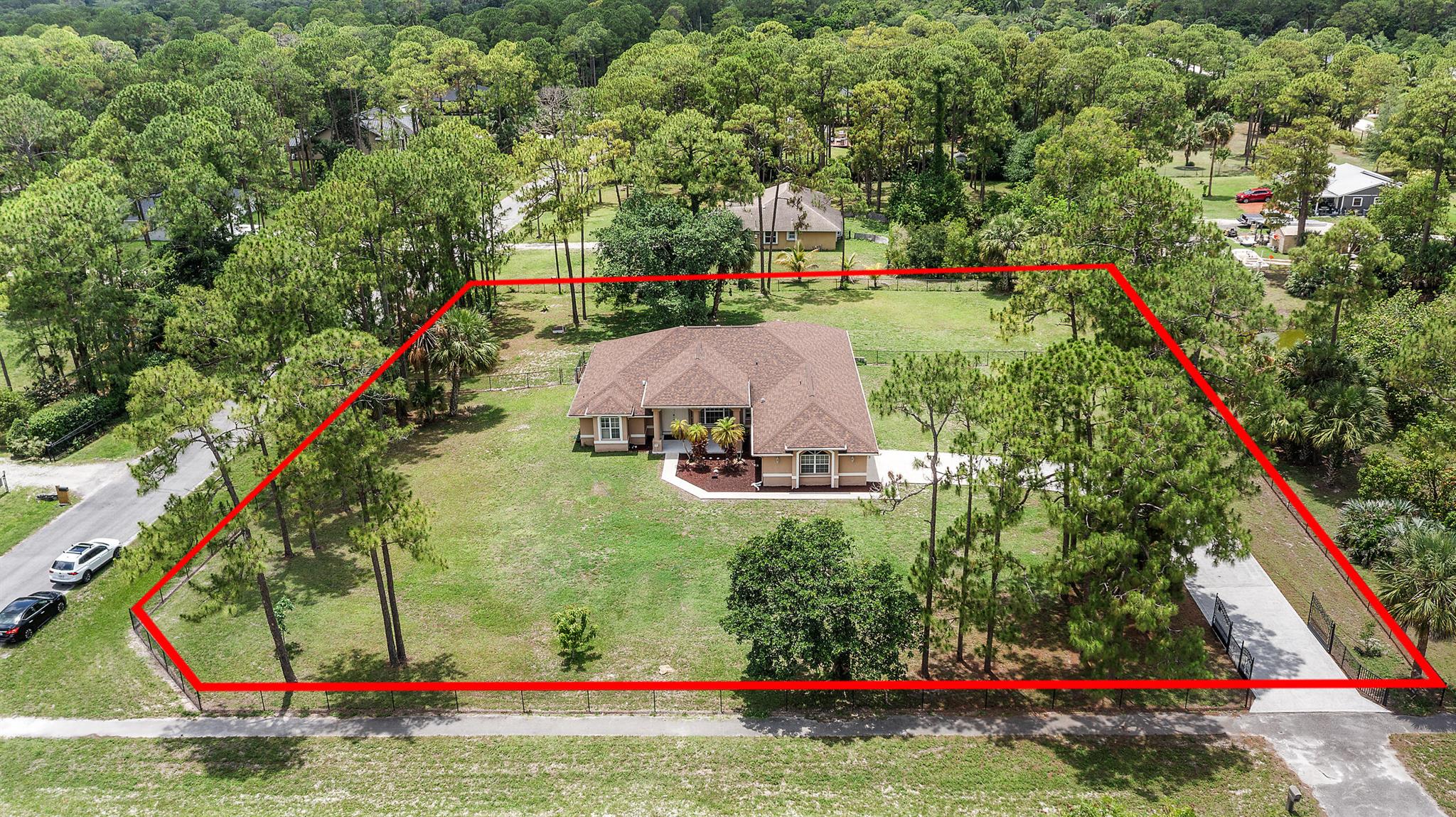 6839 Banyan Boulevard Property Photo 1