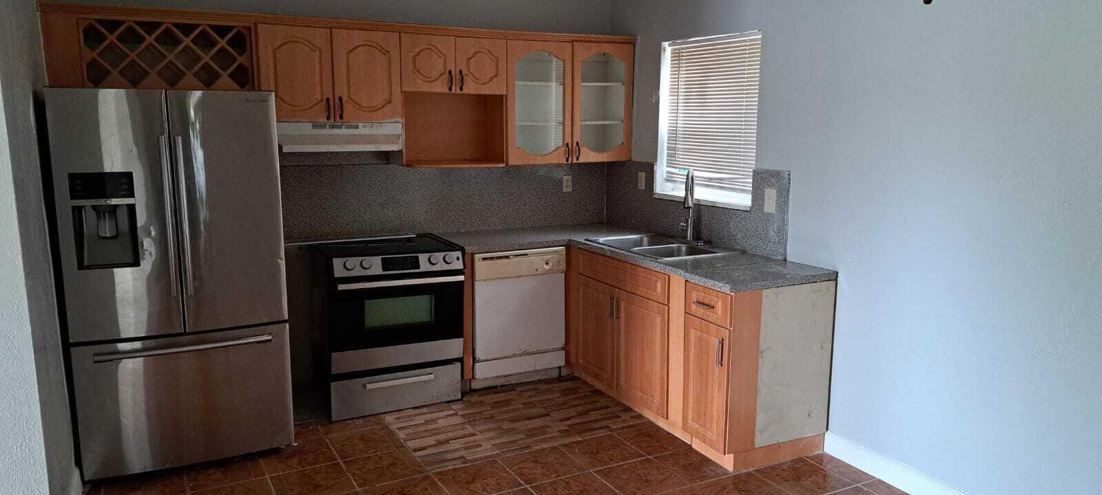 3700 Jackson Boulevard Property Photo 9