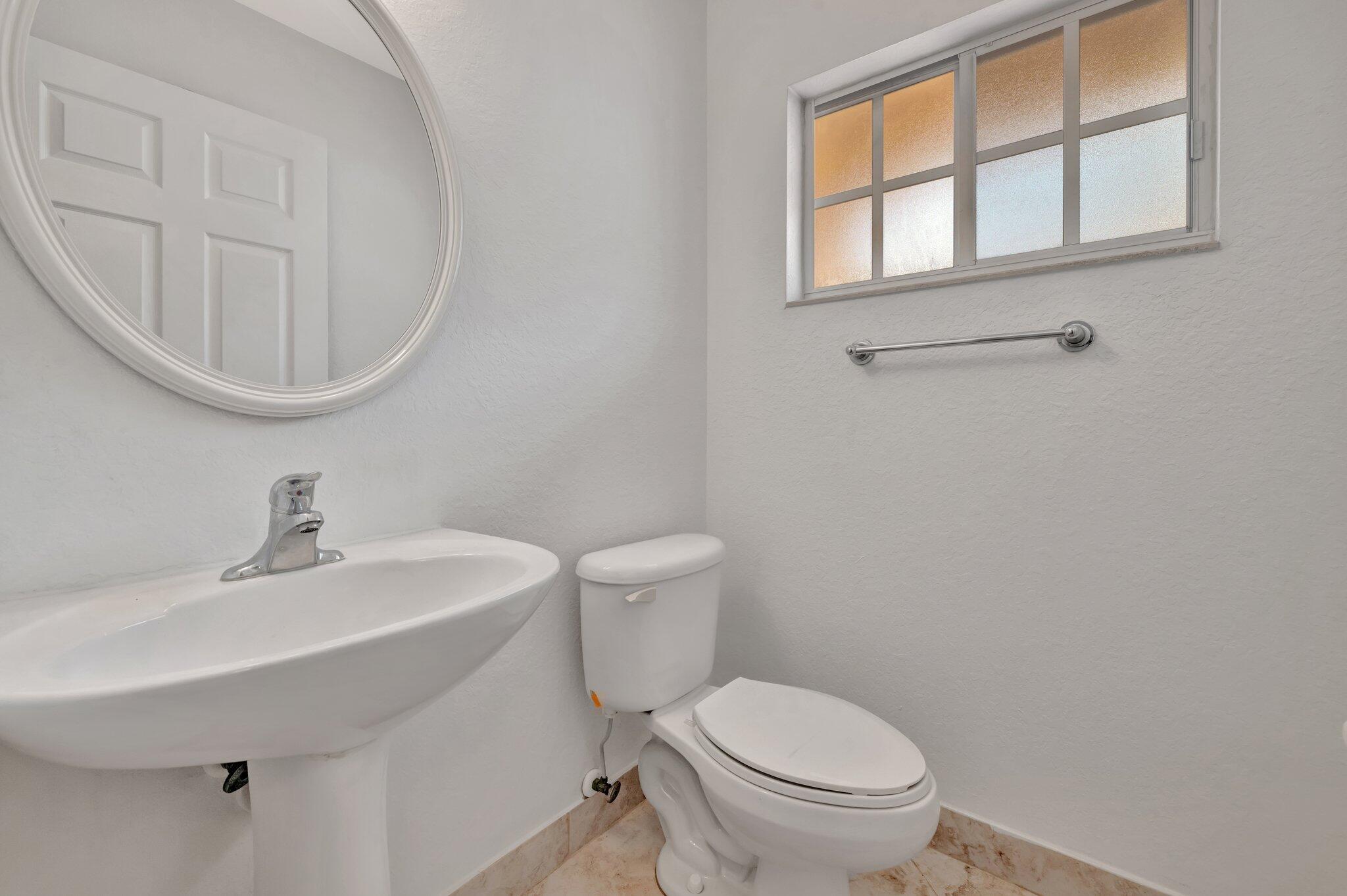 3055 Riverside Drive 3 Property Photo 13