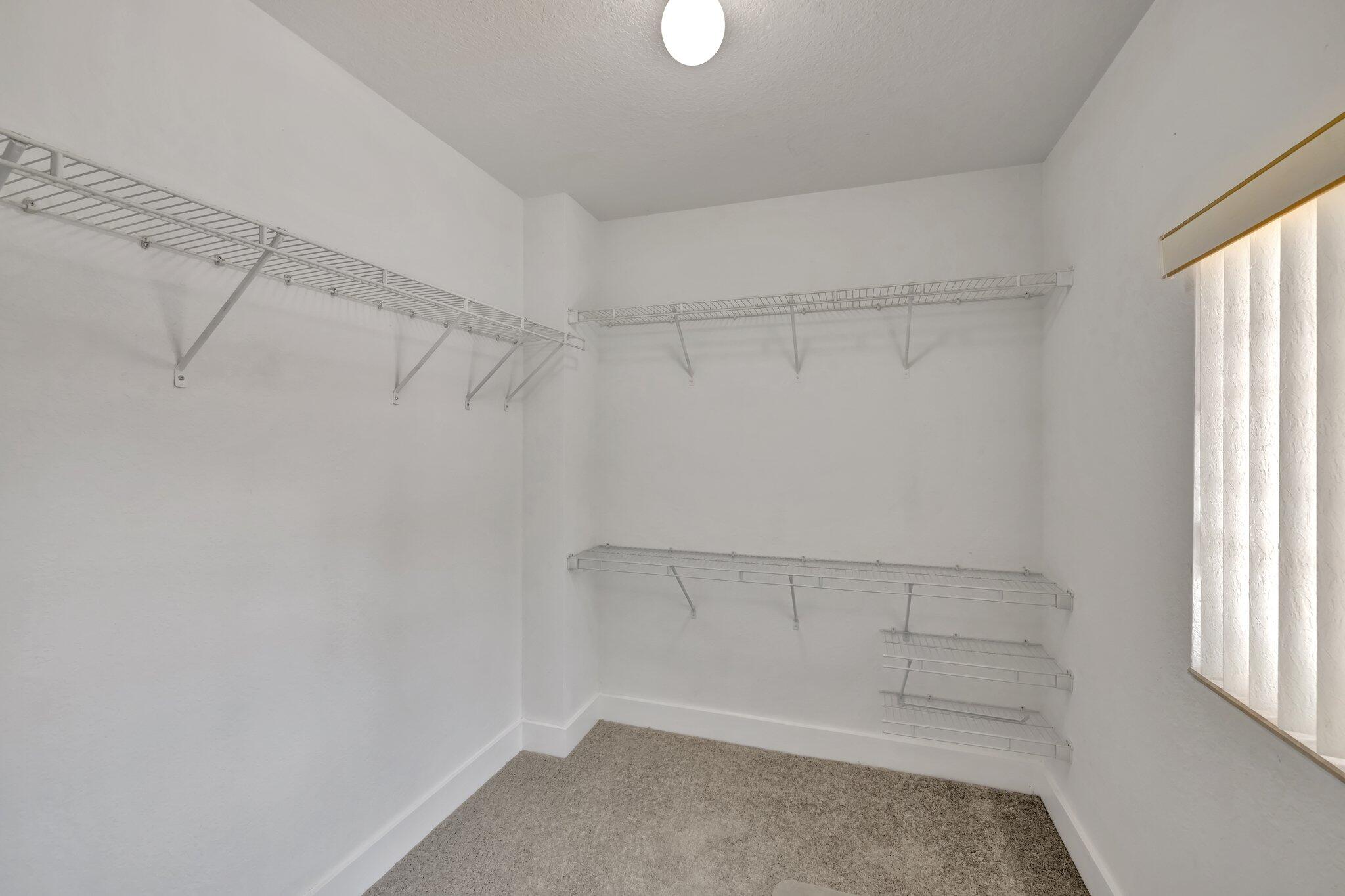 3055 Riverside Drive 3 Property Photo 39