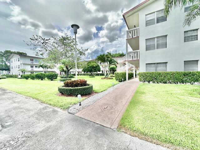 390 Fanshaw J Property Photo 1