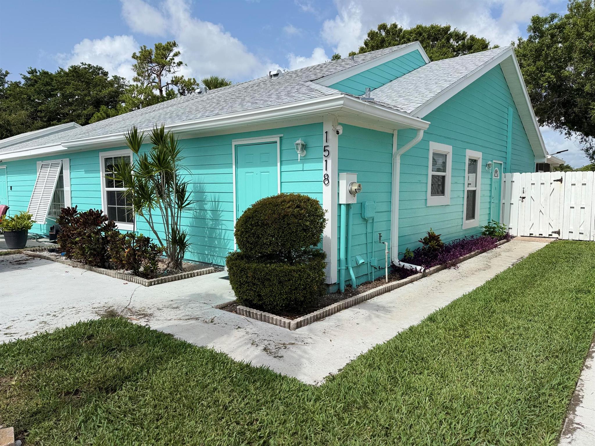 1518 Royal Forest Court Property Photo 1