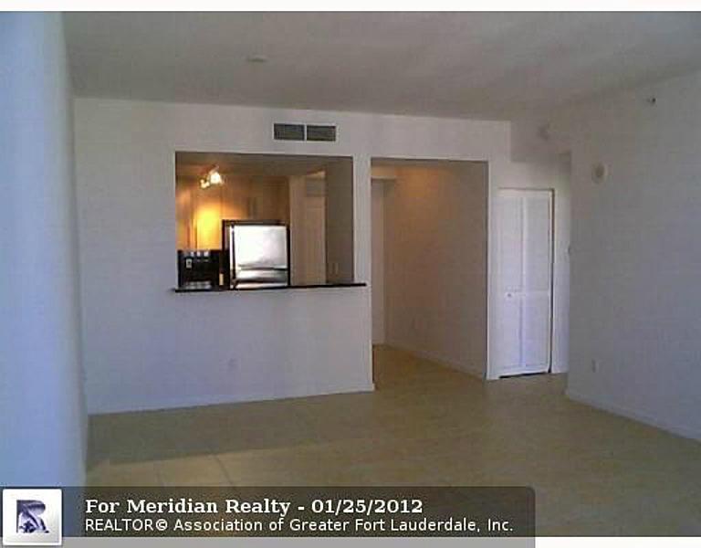 511 Se 5th Avenue 2220 Property Photo 4