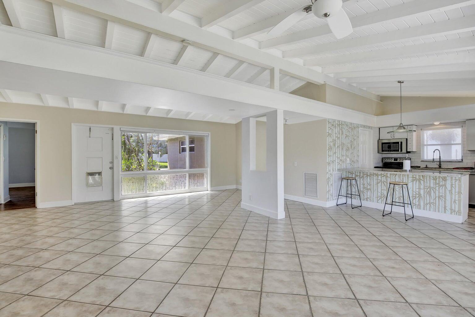 1733 Sw 5 Court Property Photo 1
