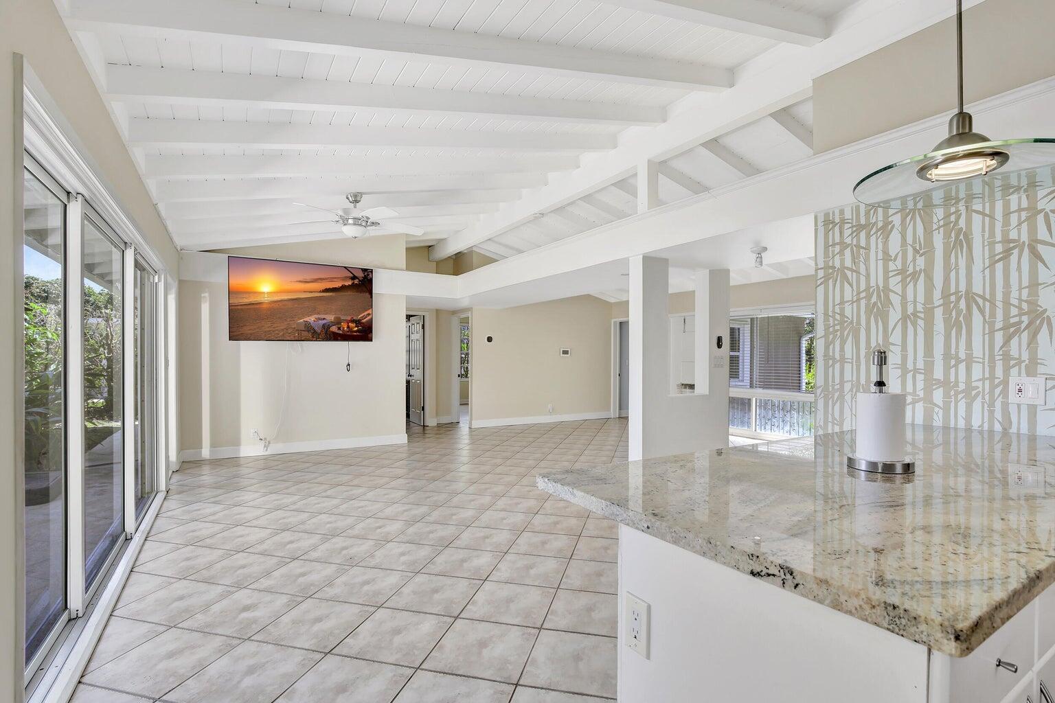 1733 Sw 5 Court Property Photo 7