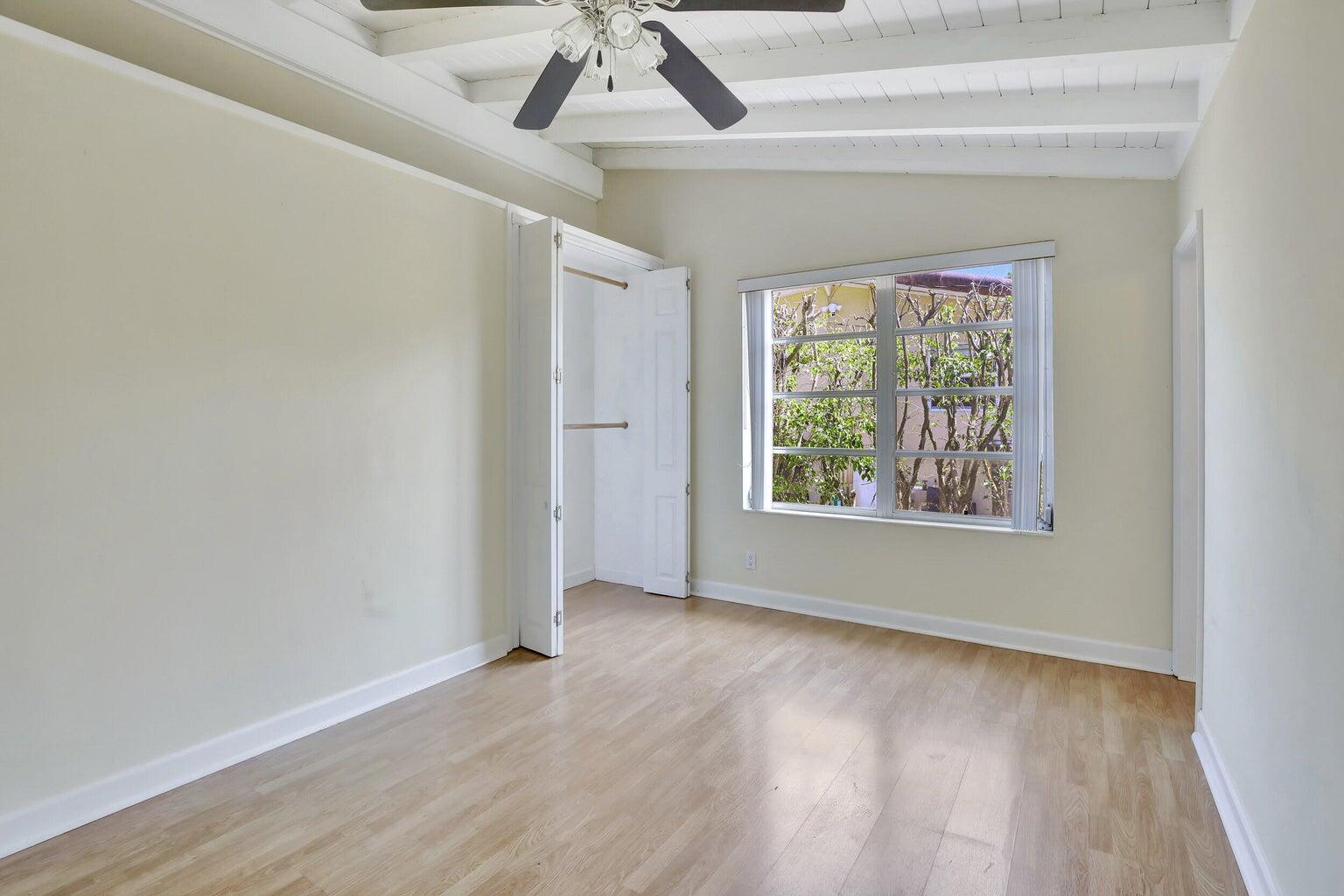 1733 Sw 5 Court Property Photo 13