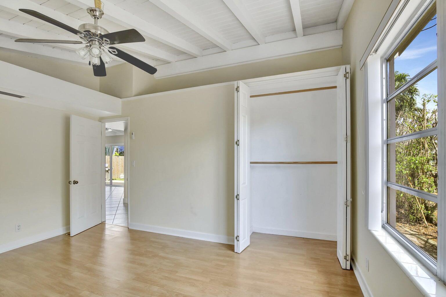 1733 Sw 5 Court Property Photo 14
