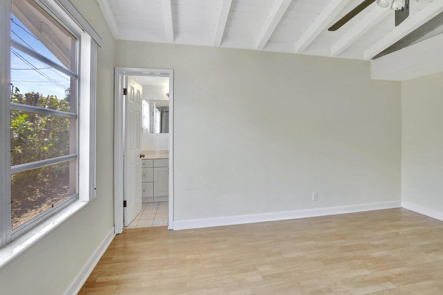 1733 Sw 5 Court Property Photo 15