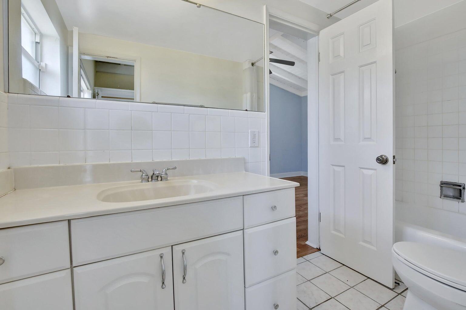 1733 Sw 5 Court Property Photo 25