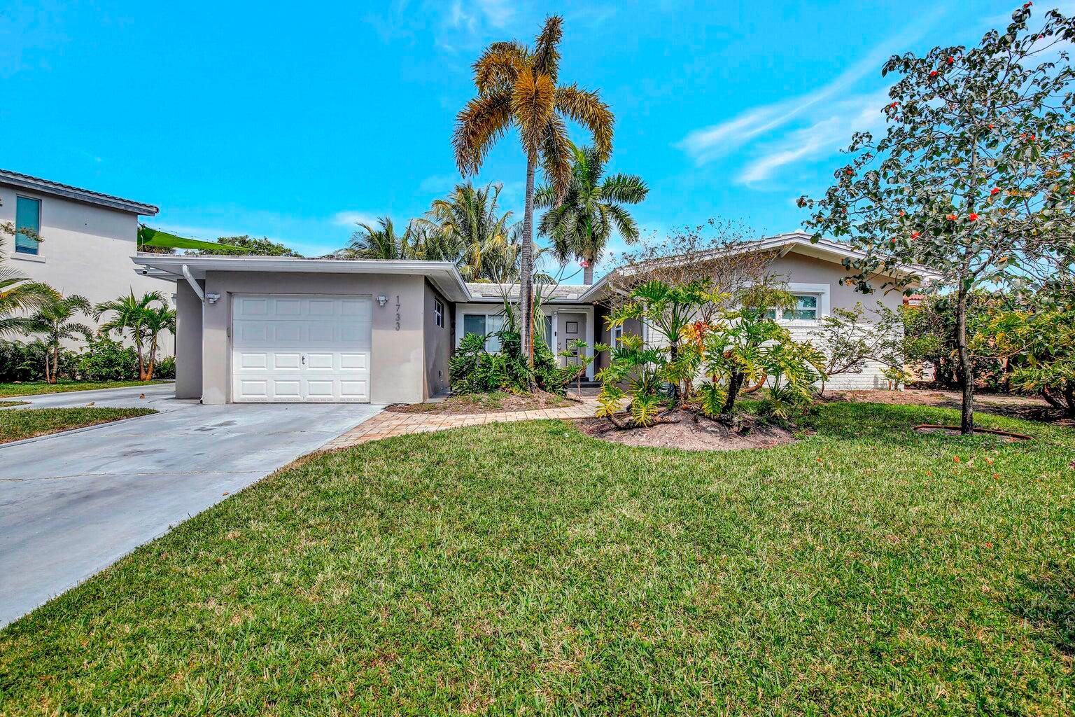 1733 Sw 5 Court Property Photo 45