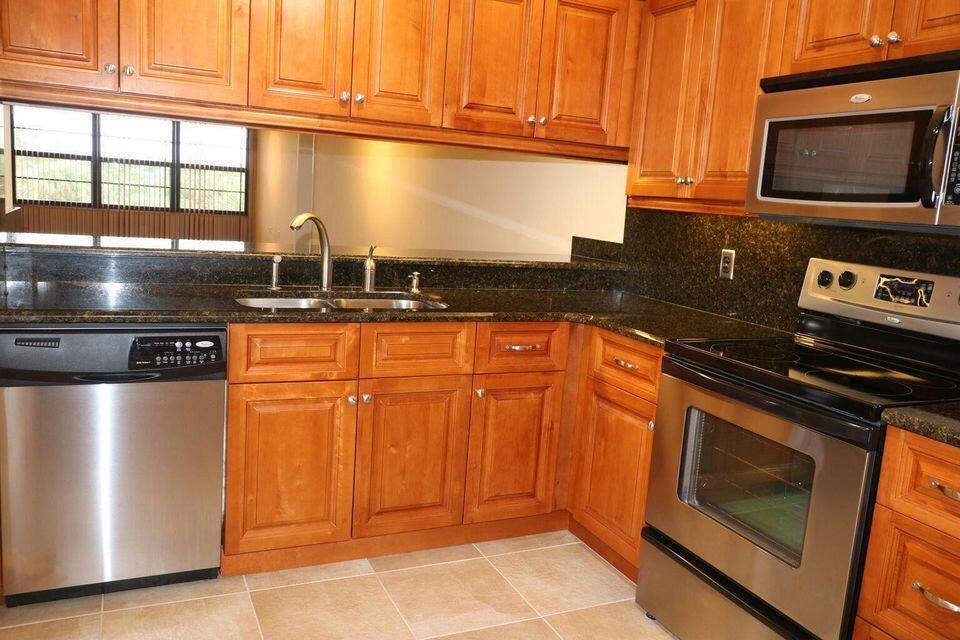 3507 Village Boulevard 401 Property Photo 8