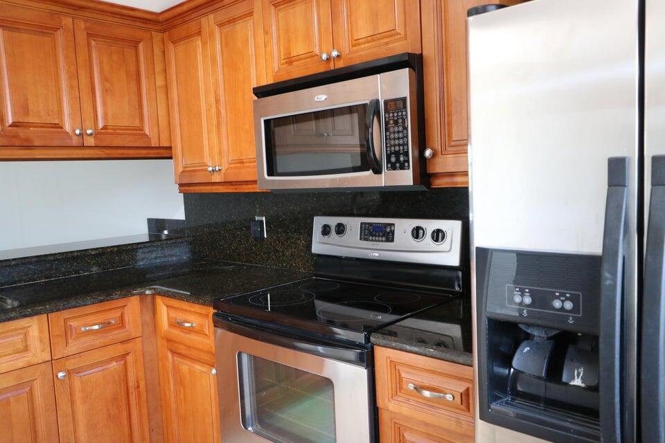 3507 Village Boulevard 401 Property Photo 10