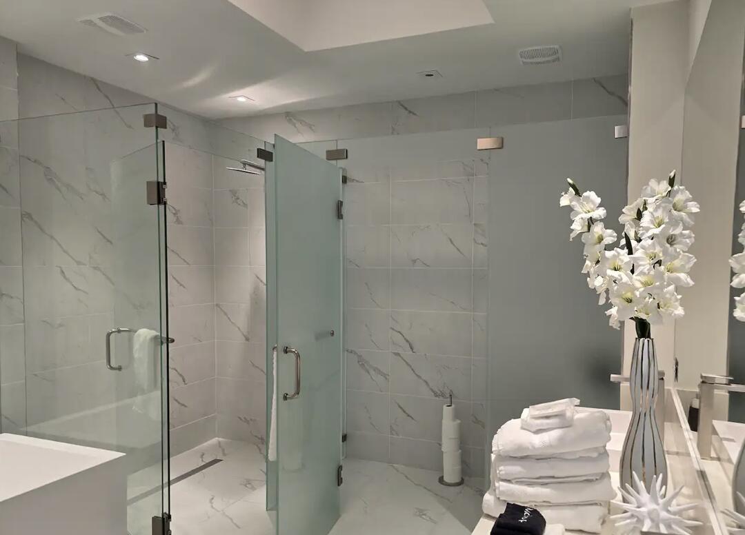3100 N Ocean Drive 1801 Property Photo 10