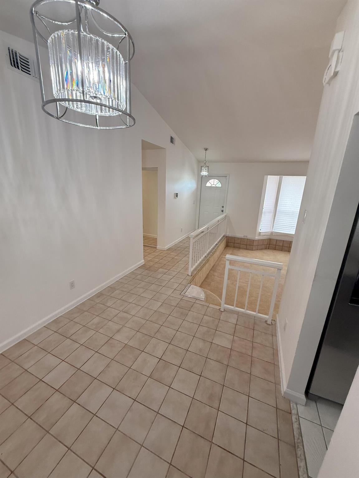 1334 N Mangonia Drive Property Photo 2