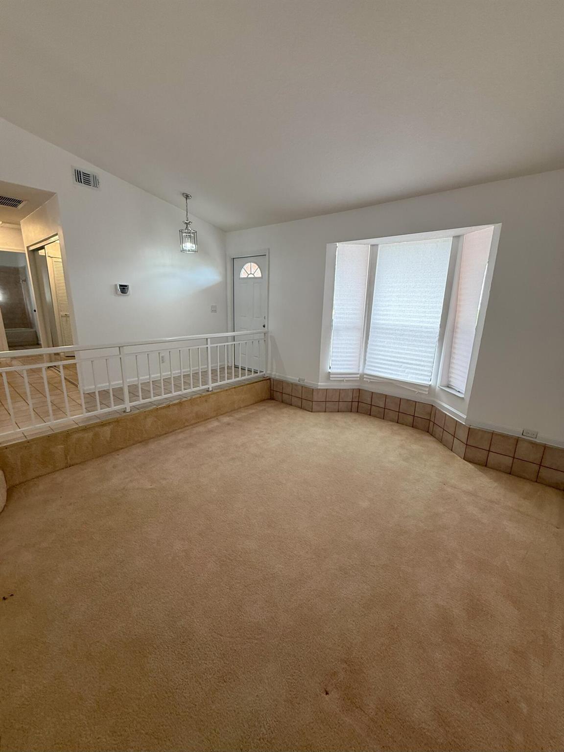 1334 N Mangonia Drive Property Photo 4