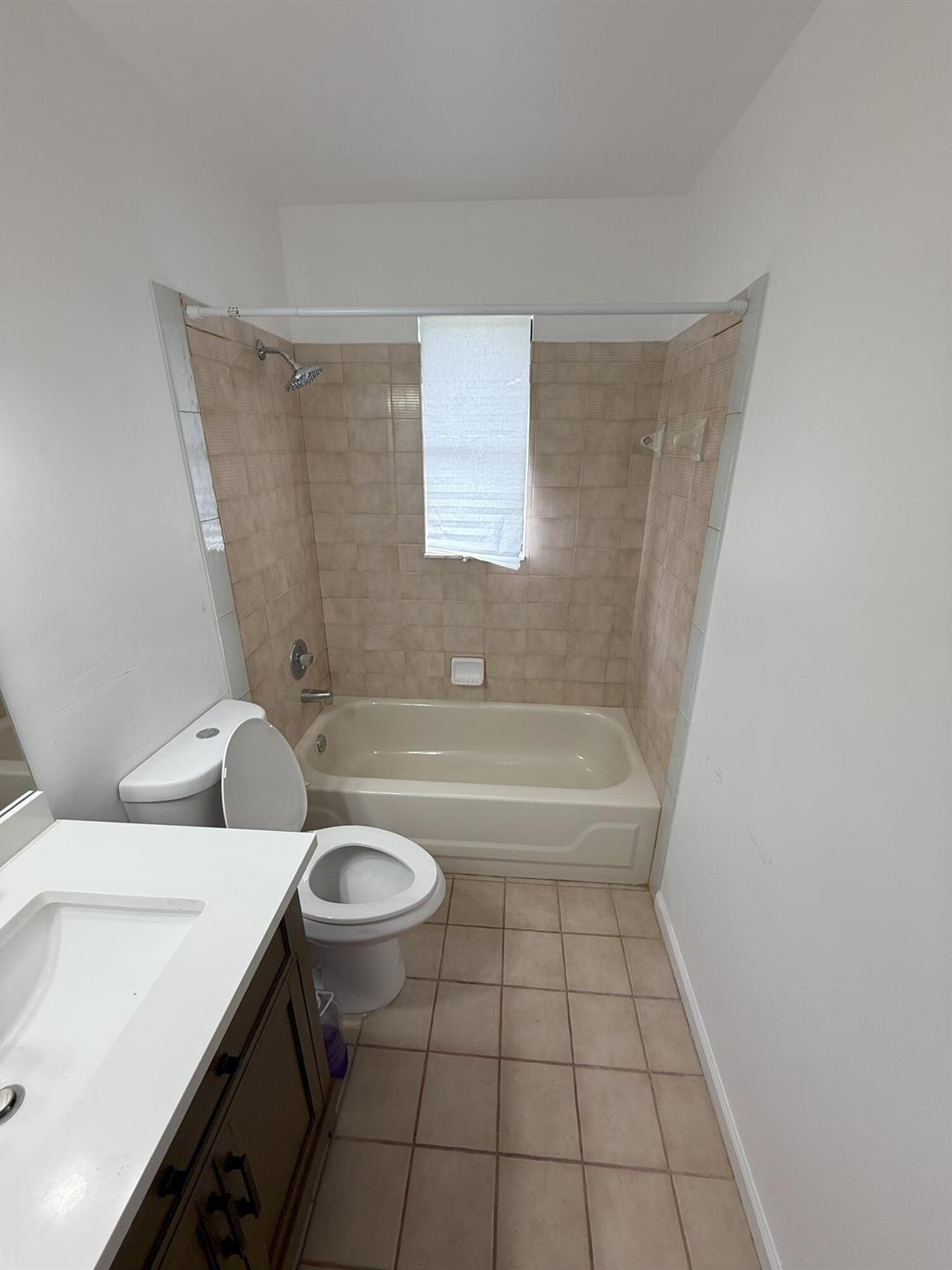 1334 N Mangonia Drive Property Photo 16