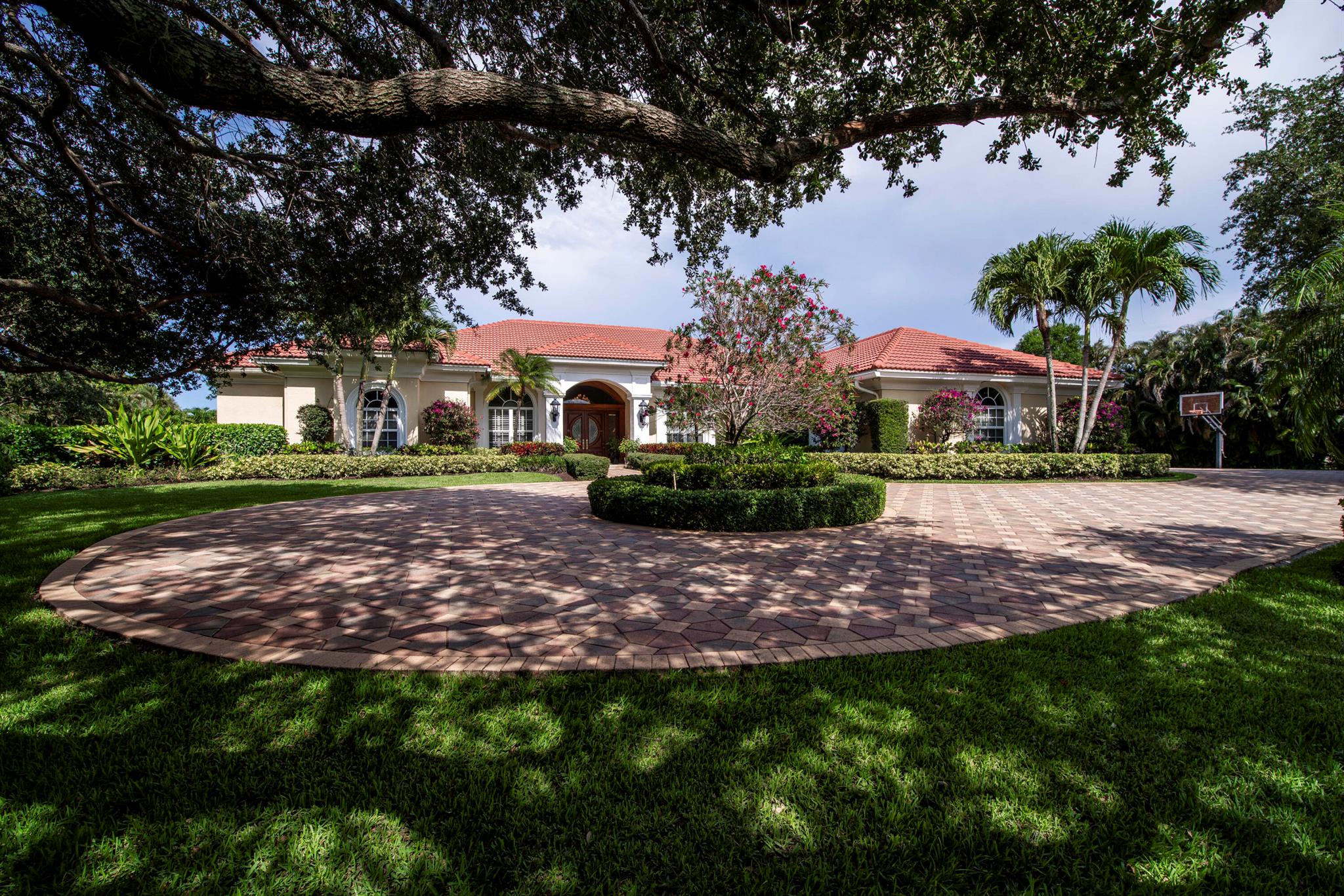 7656 Steeplechase Drive Property Photo 3