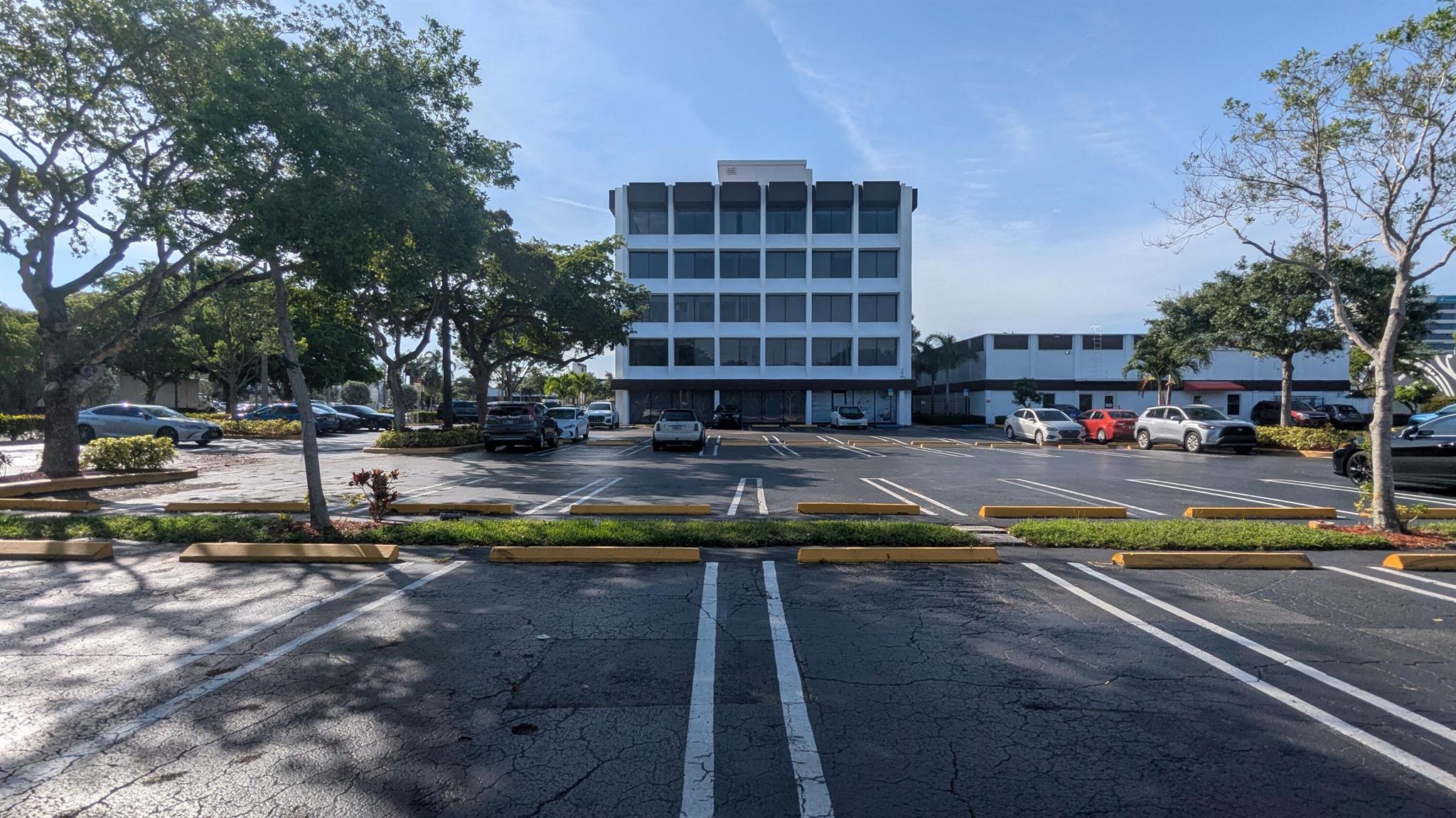 2001 Palm Beach Lakes Boulevard 300-j Property Photo 4