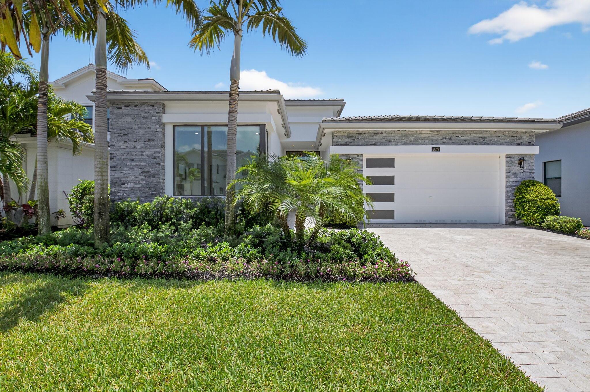 9072 Benedetta Place Property Photo 1