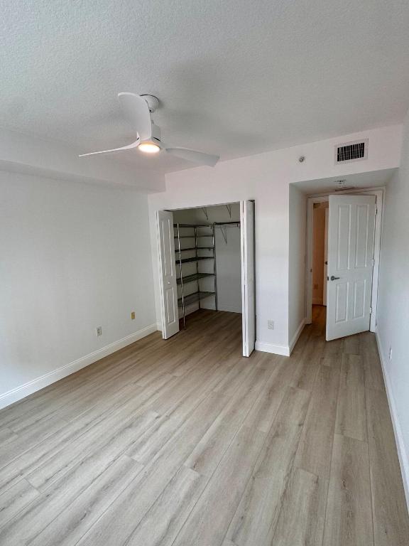 600 S Dixie Highway 533 Property Photo 14