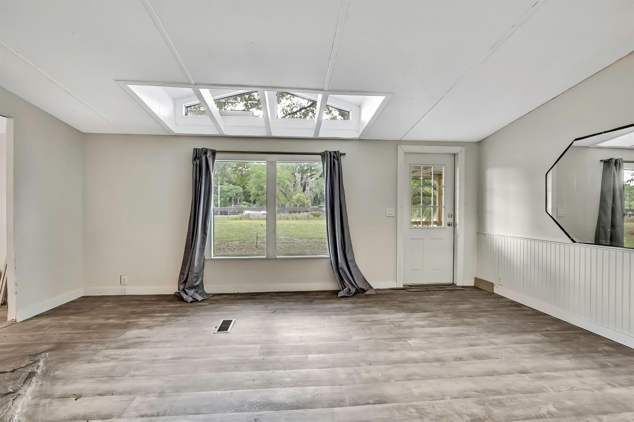 25256 Richbarn Road Property Photo 16
