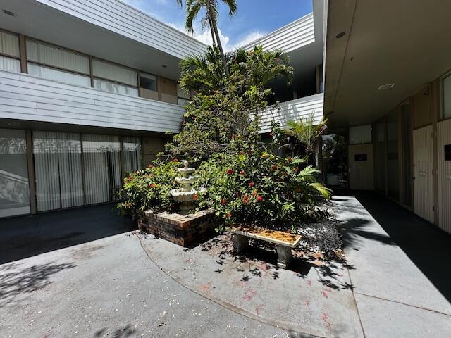 2631 E Oakland Park Boulevard 105b Property Photo 3