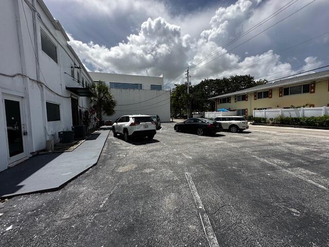 2631 E Oakland Park Boulevard 105b Property Photo 5