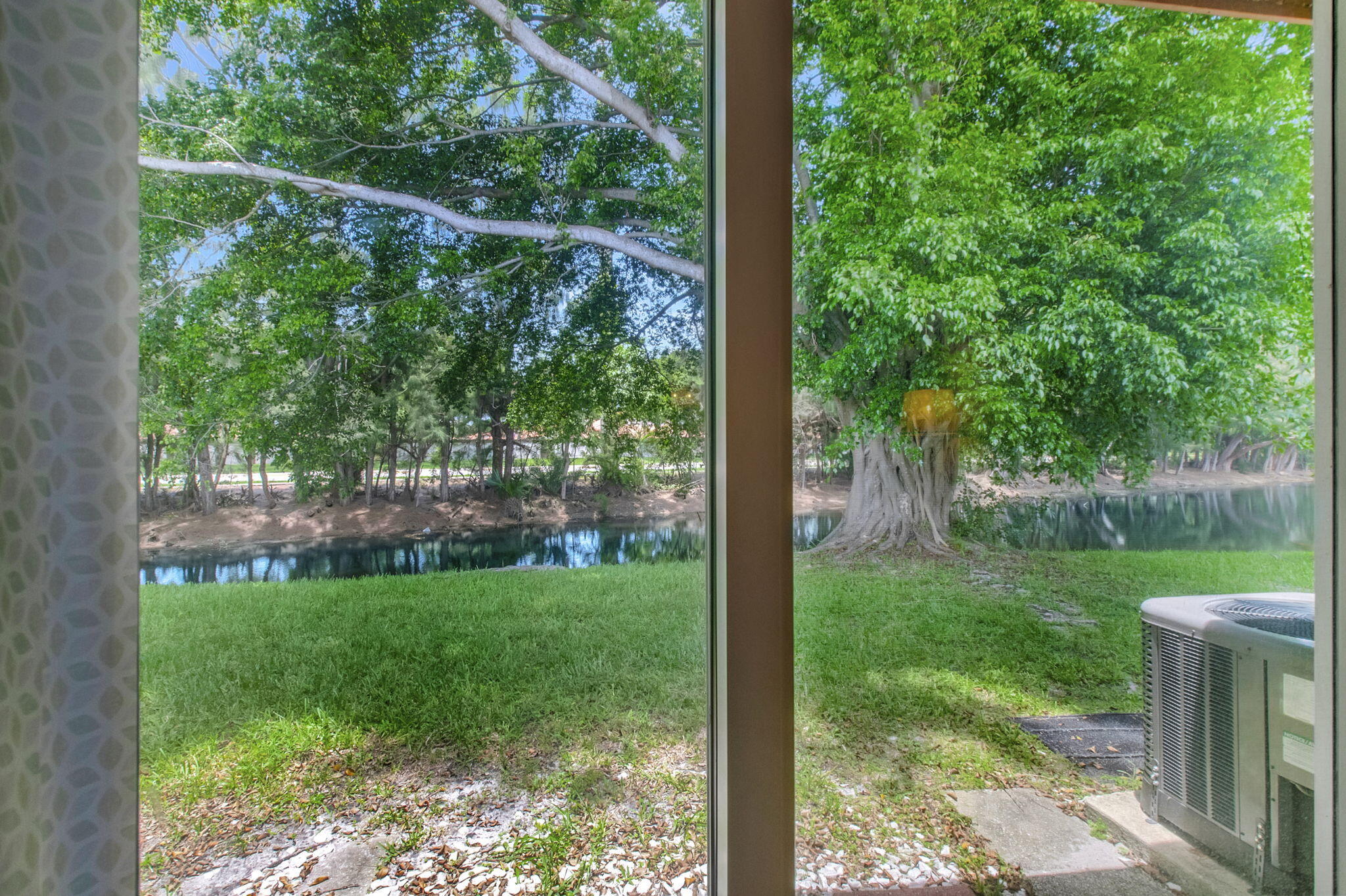 14195 Campanelli Drive Property Photo 20